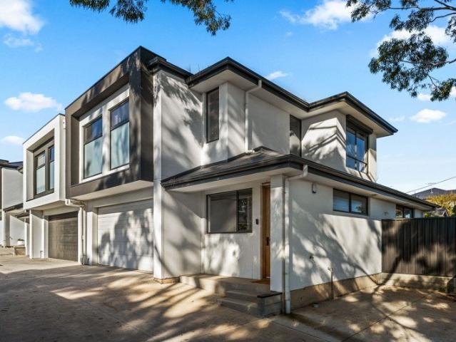 Townhouse for sale in Horseshoe Creek, South Australia