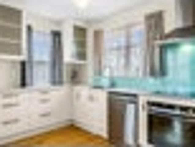House for sale in Chaslands, Canterbury