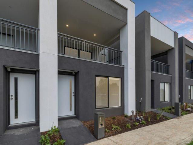 Townhouse for sale in Camerons Creek, Victoria