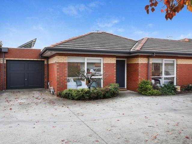Townhouse for sale in Camerons Creek, Victoria