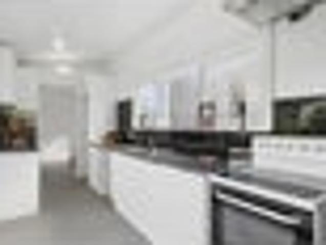 House for sale in Otakou