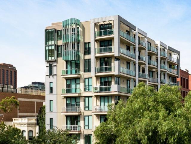 Apartment for sale in Jolimont, Melbourne