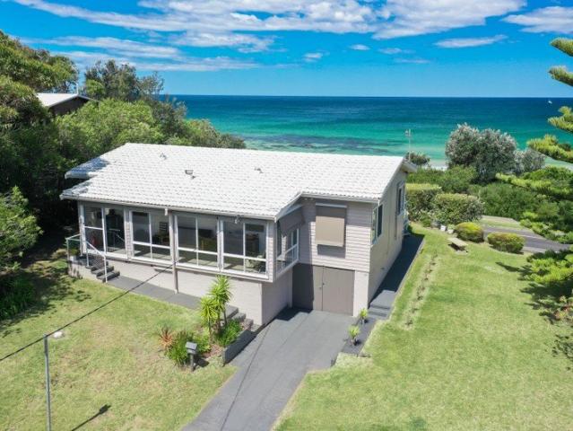 House for sale in Mollymook Beach, New South Wales