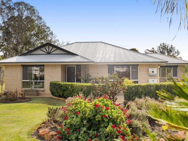 Cottage for sale in Helidon Spa, Queensland