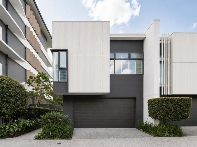 Townhouse for sale in Toombul, Queensland