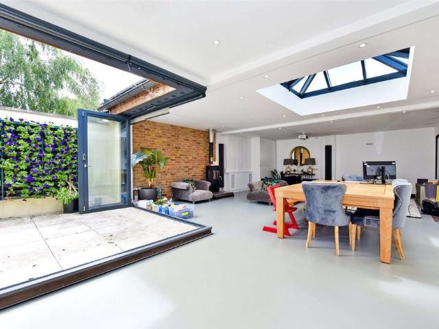 House for rent in Clewer Village, Windsor