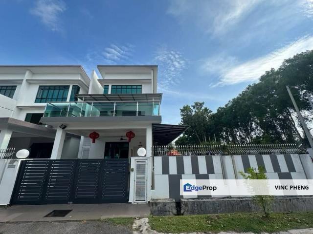 House for sale in Malaka