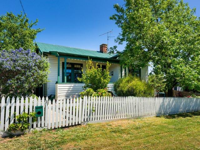 House for sale in Castlemaine, Shire of Mount Alexander