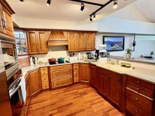 Townhouse for rent in Pandosy, Kelowna