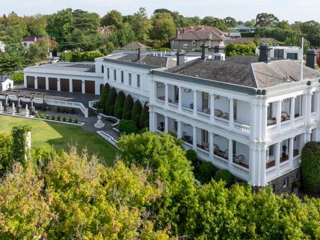 House for sale in Canterbury