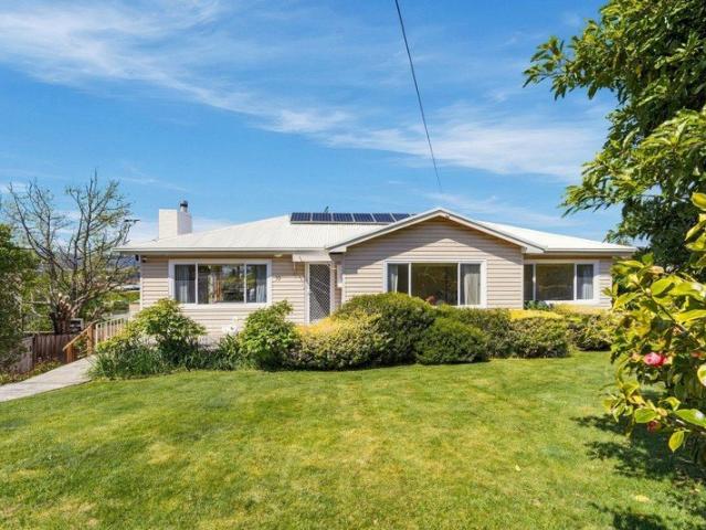 House for sale in Florence Heights, Hobart