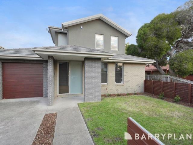 Townhouse for rent in Chelsea, Melbourne