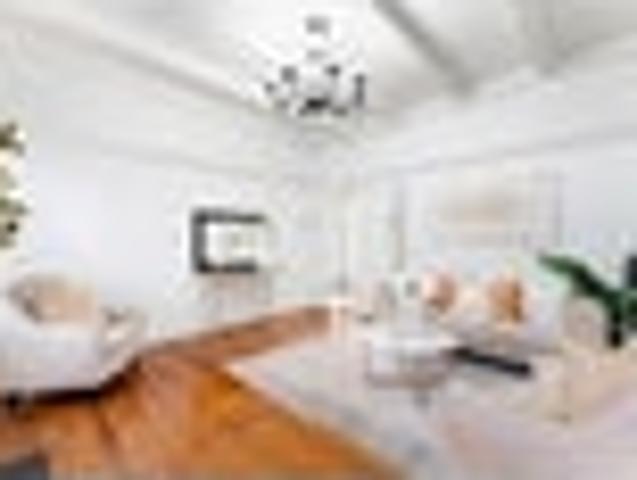 House for sale in One Tree Hill