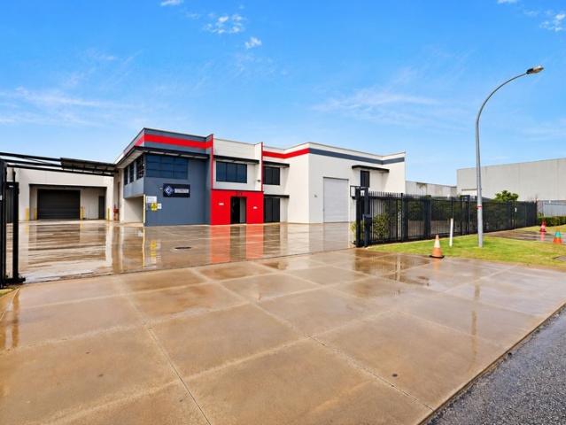 Warehouse for rent in Canning Vale, City of Canning