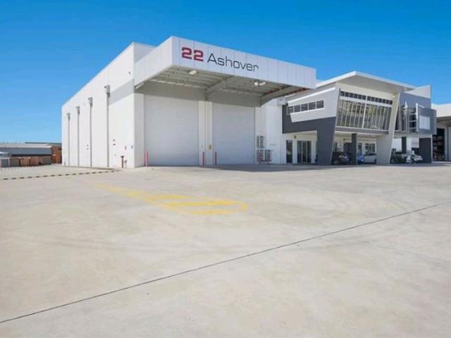Warehouse for rent in Toombul, Queensland
