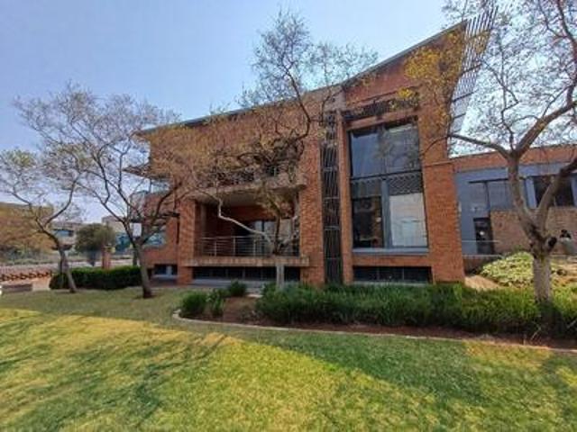 Commercial for rent in Die Hoewes, Centurion