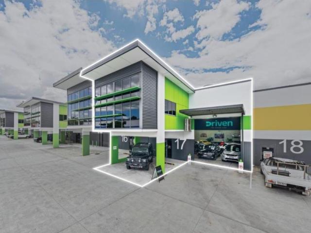 Warehouse for rent in Toombul, Queensland
