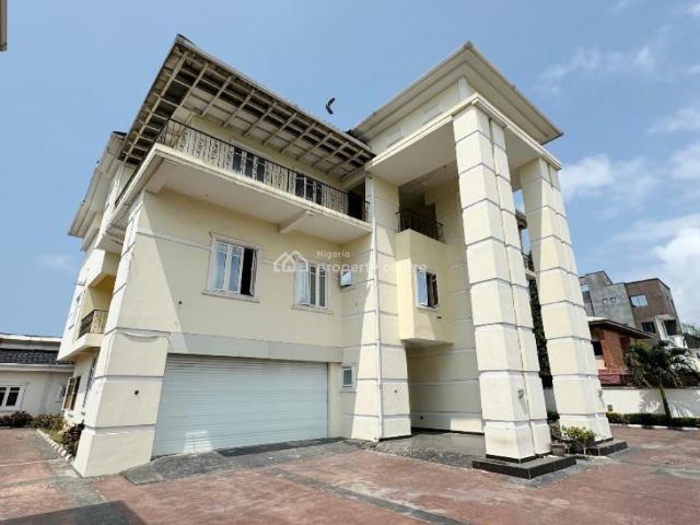 House for sale in Eti Osa, Lagos