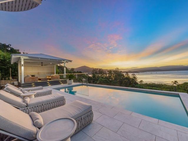 House for sale in Mandalay, Airlie Beach