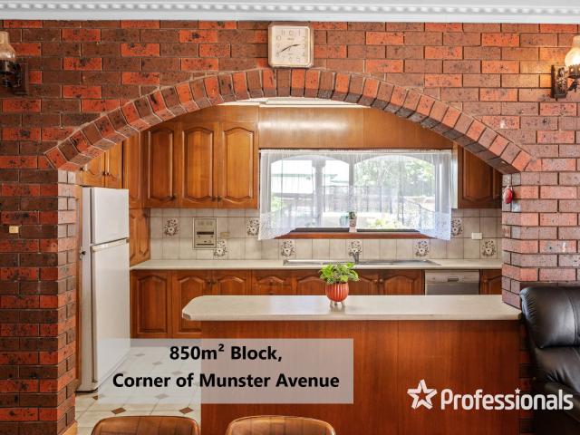 House for sale in Carnegie