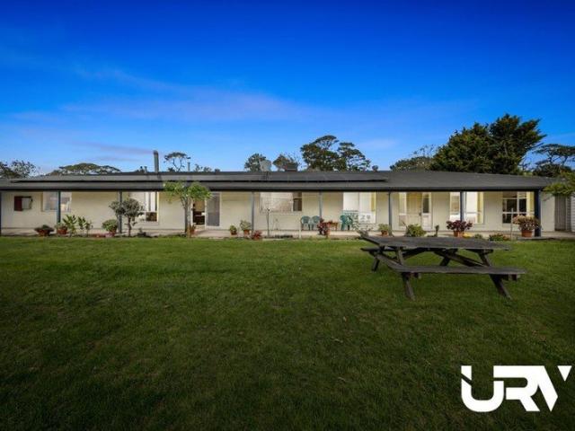 Cottage for sale in Wallan, Victoria