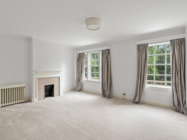 Apartment for rent in Kensington, Greater London