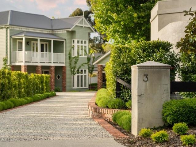 House for sale in Woodend, Victoria