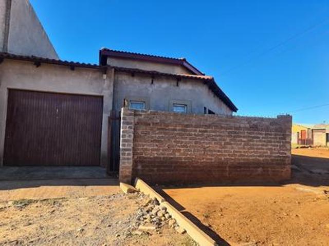House for sale in Orange Farm