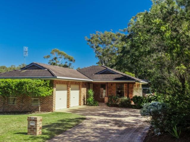 House for sale in Mollymook Beach, New South Wales