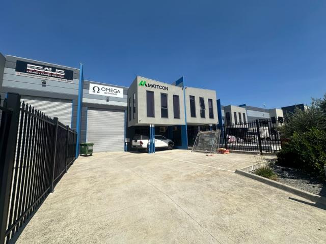 Warehouse for rent in Somerton, Victoria