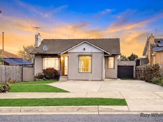 House for sale in Doveton, Melbourne