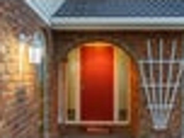 House for sale in Chaslands, Canterbury