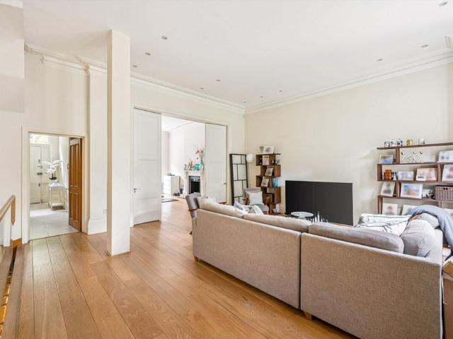 House for rent in Kensington, Greater London