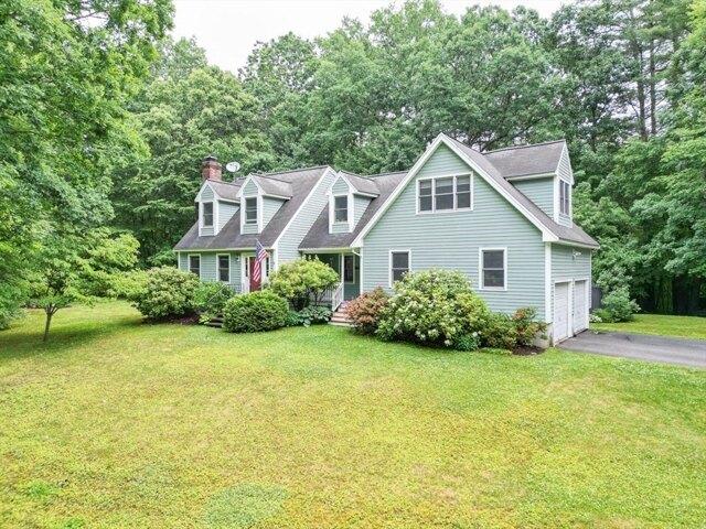 House for sale in Pepperell, Massachusetts