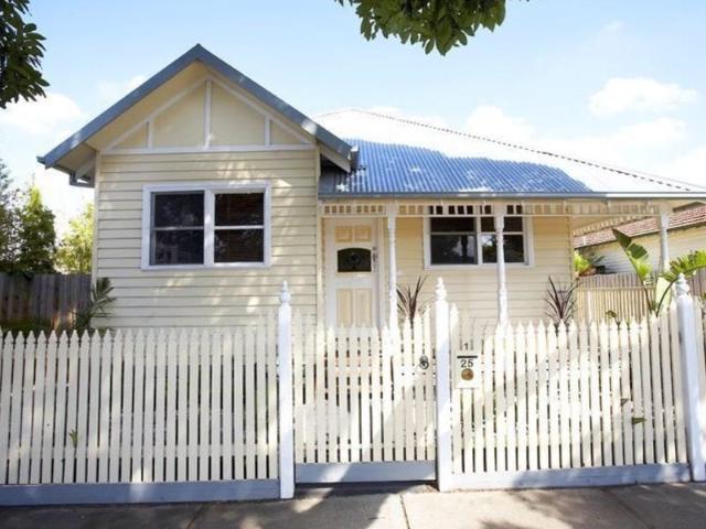 Townhouse for rent in Camerons Creek, Victoria