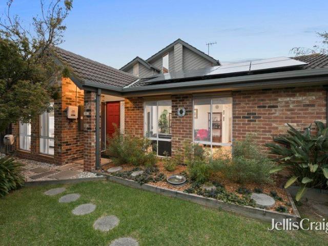 Townhouse for sale in Camerons Creek, Victoria
