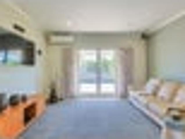 Apartment for sale in Stortford Lodge, Hastings