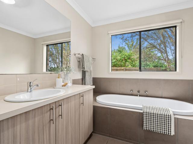 Townhouse for sale in Geelong, Victoria