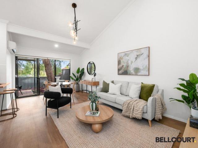 Villa for sale in Como, Western Australia