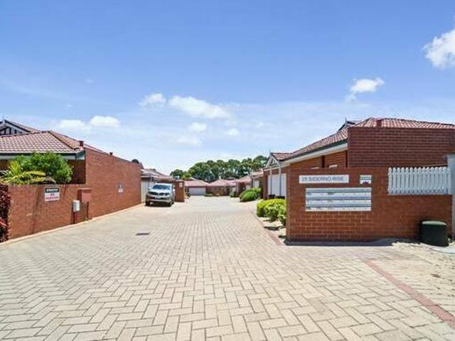 House for rent in Cockburn, Western Australia