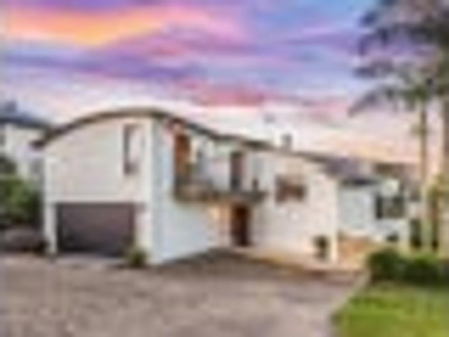 House for sale in Paremoremo, Oroua County