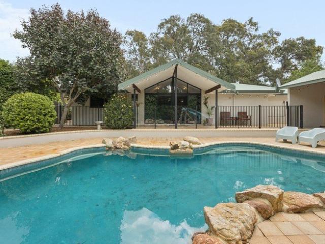 House for sale in Glen Forrest, Shire of Mundaring