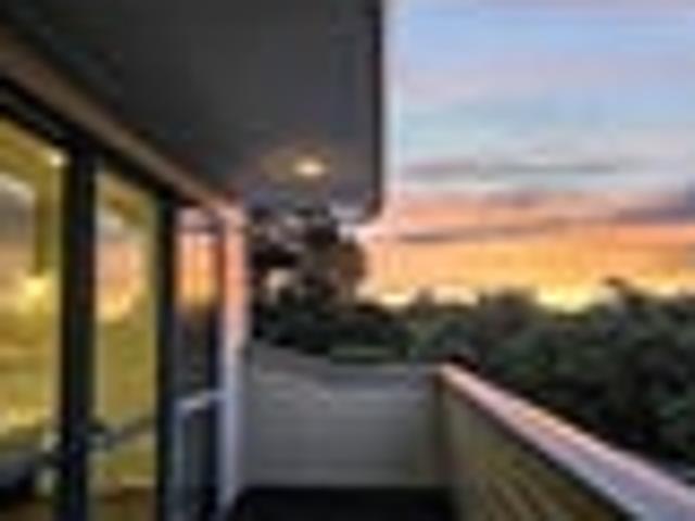 House for sale in Paremoremo