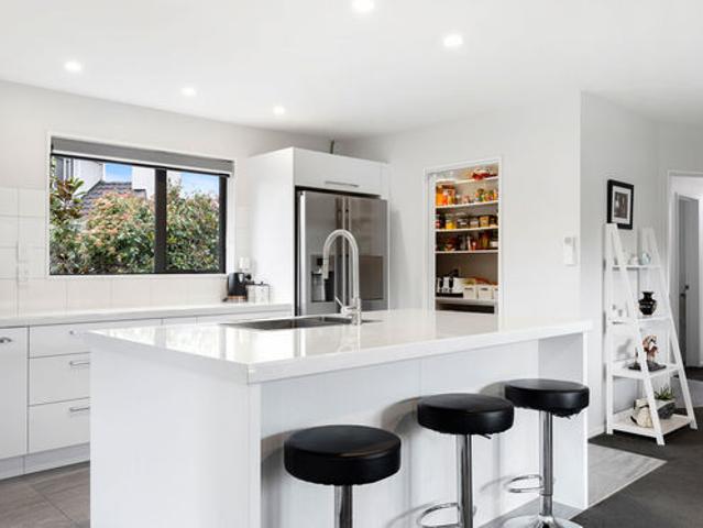 Property for sale in Canterbury