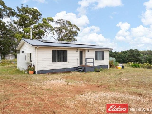 Cottage for sale in Yetholme, New South Wales
