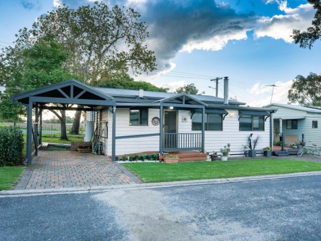 House for sale in Lake Hume Village, New South Wales
