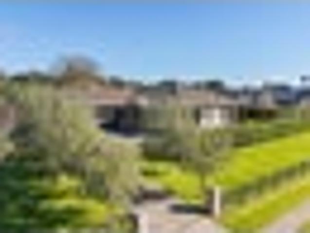 House for sale in Awhitu