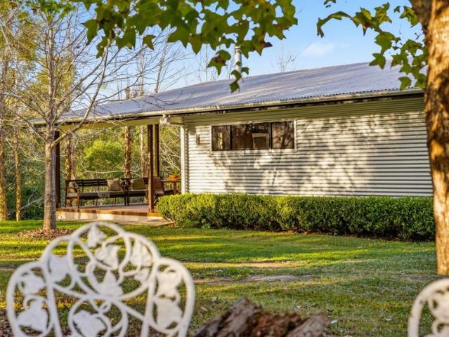 Cottage for sale in Pinbarren, Queensland