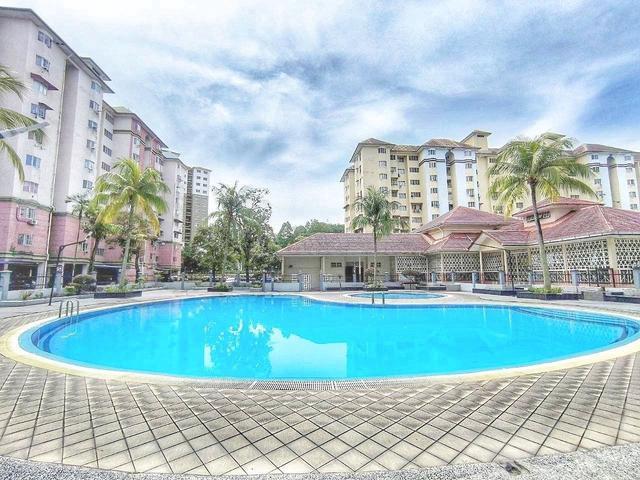 Apartment for sale in Kajang, Langat