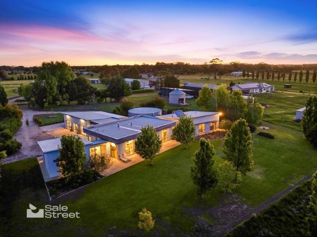 Cottage for sale in Spring Hill, Cabonne Council